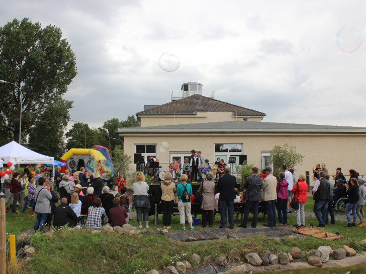 Viele Besucher kamen am Samstag zum Sommerfest des Integrations- und Therapiezentrum (ITZ) des DRK Kreisverband Wolfenbüttel. Fotos: Anke Donner 