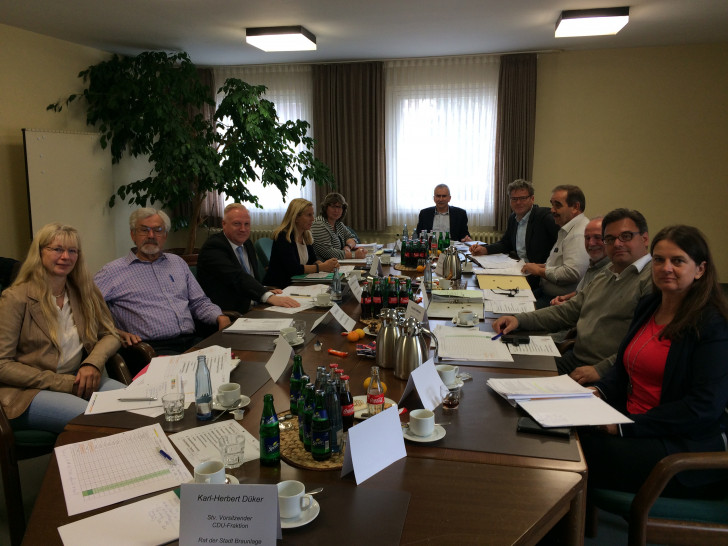 Die Mitglieder des Steuerungsausschusses während ihrer jüngsten Sitzung. Foto: Landkreis Goslar