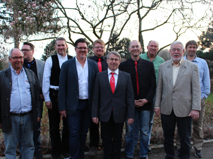 Von links: Martin Kammerhoff, Ole Kammerhoff, Marcel Knopf, Florian Grabenhorst, Peter Marske, Dirk Wiegel, Uwe Heuer, Horst Aeffner und Marcus Fredersdorf. Foto: Nick Wenkel