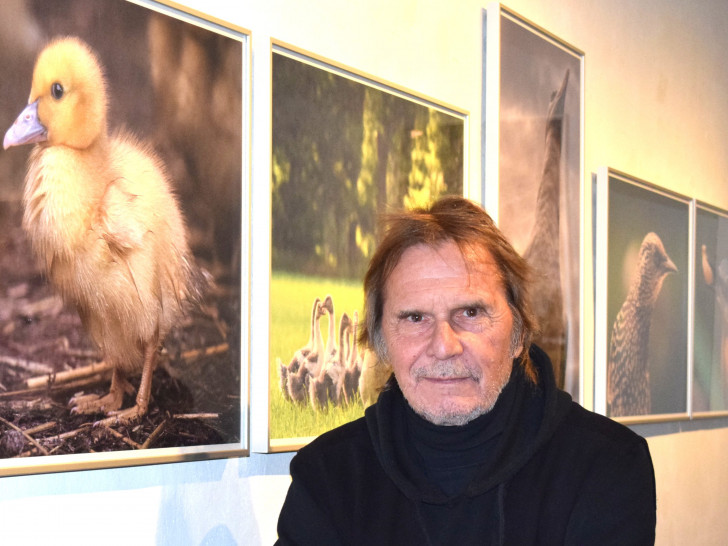 Uli Stein zeigt im Goslarer Museum Fotos und Cartoons von Tieren. Foto: Stadt Goslar