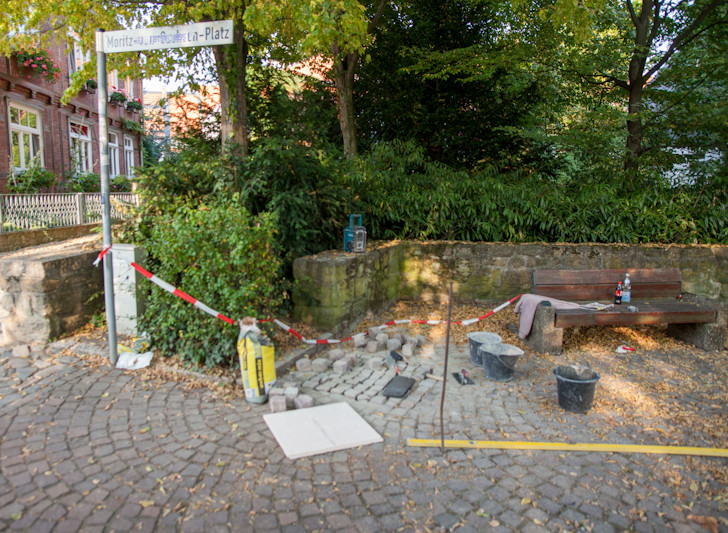 Die Englische Telefonzelle wurde entfernt. Foto: Archiv