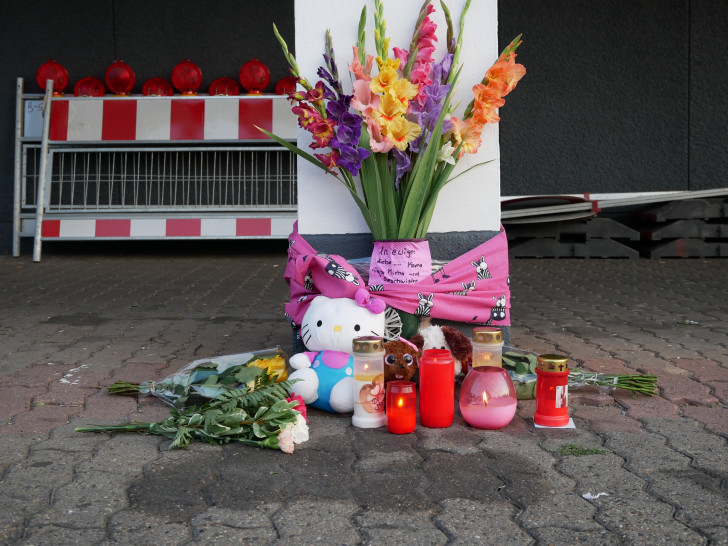 Auch ein Jahr nach dem schrecklichen Unglück denken Viele an die kleine Leonie. Foto/Video: Alexander Panknin