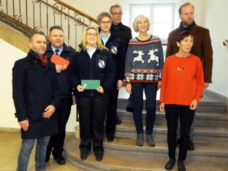 Andreas Klaffehn, Tim-Bastian Freier, Rebecca Tietje, Anja Klingberg(dahinter), Klaus-Dieter Reglitz, Bärbel Weist, Ulrike Köppe und Roman Dettmann (v. li.). Foto: PUG