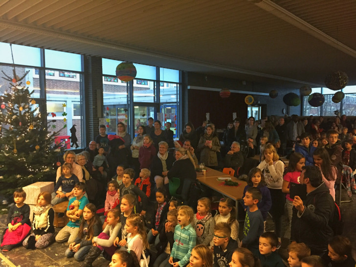 Die Grundschule Jürgenohl richtete ein weihnachtliches Fest aus. Foto: Sascha Göritz