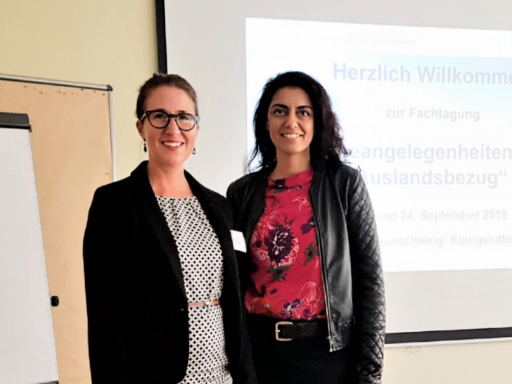Von links: Richterin am Oberlandesgericht Adams und Dr. Yassari. Foto: Oberlandesgericht Braunschweig