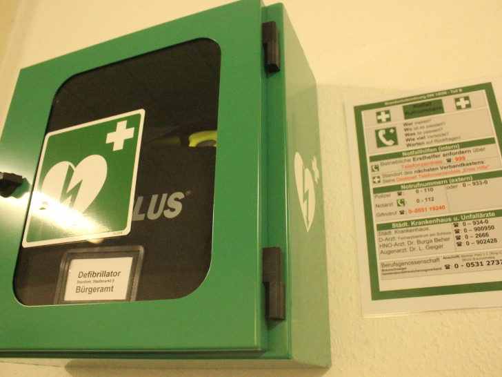 Die Stadt Wolfenbüttel will auch im kommenden Jahr weitere externe Defibrillatoren anschaffen. Foto: Anke Donner