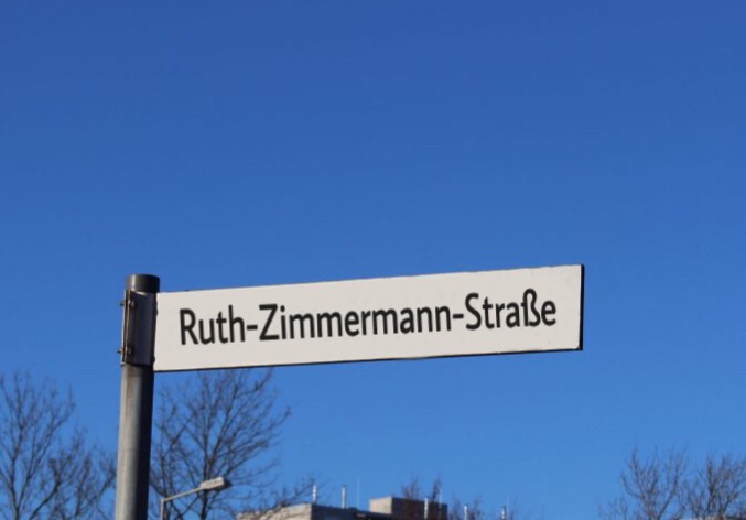 Die Grünen im Rat der Stadt wünschen sich die "Ruth-Zimmermann-Straße" in Wolfenbüttel. Fotomontage: Nick Wenkel