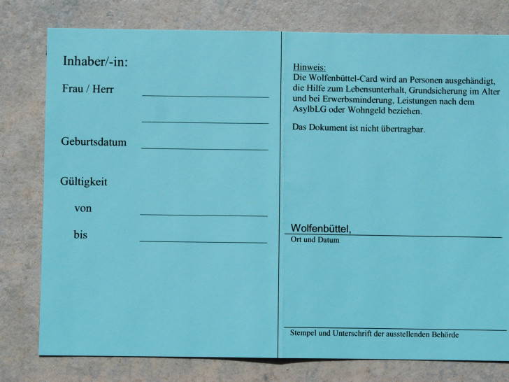 Die Wolfenbüttel-Card enthält den Namen, das Geburtsdatum und das Gültigkeitsdatum des aktuellen Leistungsbescheides des Bedürftigen. Foto: Anke Donner
