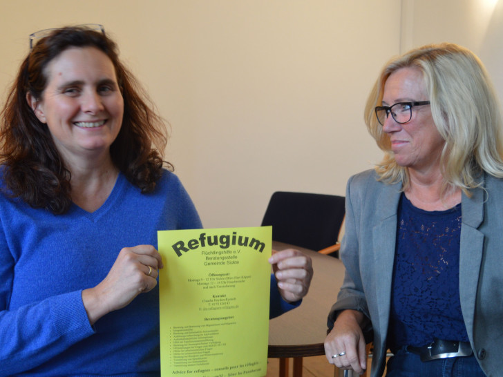 Im Bild: Claudia Heyden-Rynsch (links) und Petra Eickmann-Riedel, Foto: Richert