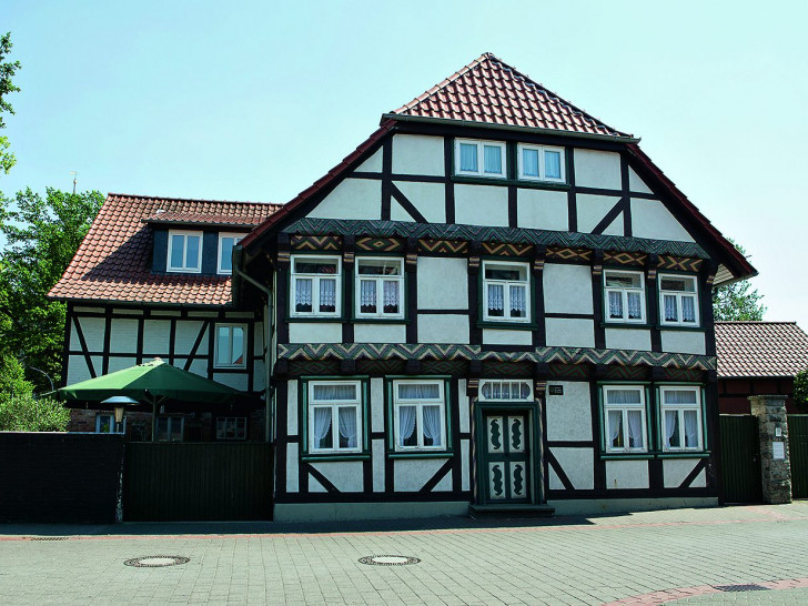 Altes Schmiede in Fallersleben. Das älteste Bürgerhaus Fallerslebens mit einer Fassade aus dem 16. Jahrhundert befindet sich inmitten der Altstadt an der Westerstraße. Foto: Stadt Wolfsburg, Forum Architektur, Thomas Kierok.