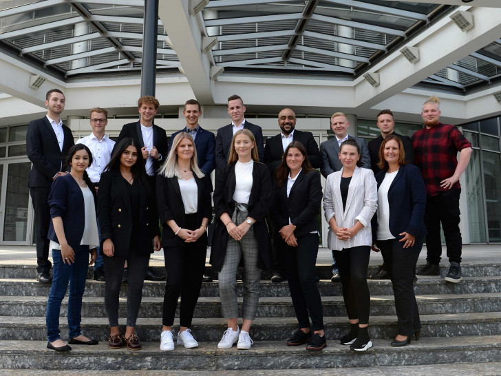 Anfang August sind die neuen Azubis der Öffentlichen Versicherung in ihre Ausbildung gestartet.

Foto: Öffentliche Versicherung