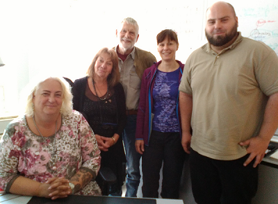 Astrid Hunke, Claudia Rothberger, DIeter Wiechenberg, Nadja Frick und Florian Röpke im Büro der Freiwilligenagentur in der Kleinen Kirchstraße. Auch das Projektbüro in der Harzstraße wurde besichtigt.