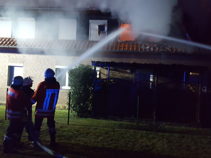 Das Feuer in Meinersen ist auf Fahrlässigkeit des Bewohners zurückzuführen. Foto: Feuerwehr Gifhorn/Schaffhauser.