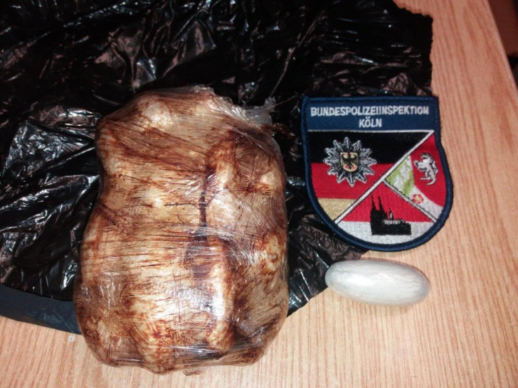 300 Gramm Drogen hatte der Mann bei sich. Foto: Bundespolizei