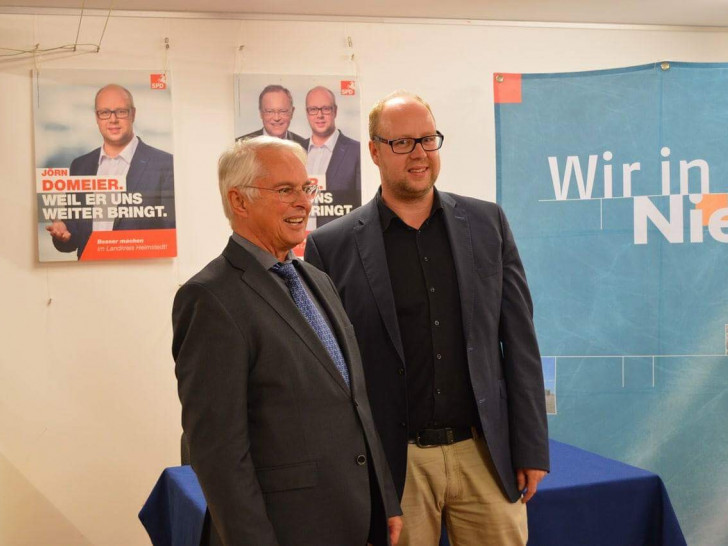 Peter-Jürgen Schneider kam am gestrigen Dienstag auf Einladung des Landtagskandidaten Jörn Domeier nach Königslutter. Foto: SPD Helmstedt