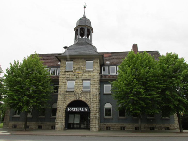 Das Vienenburger Rathaus steht für 400.000 Euro zum Verkauf. Eine Entscheidung, die in Vienenburg auf Unverständnis stößt. Foto: Dieber