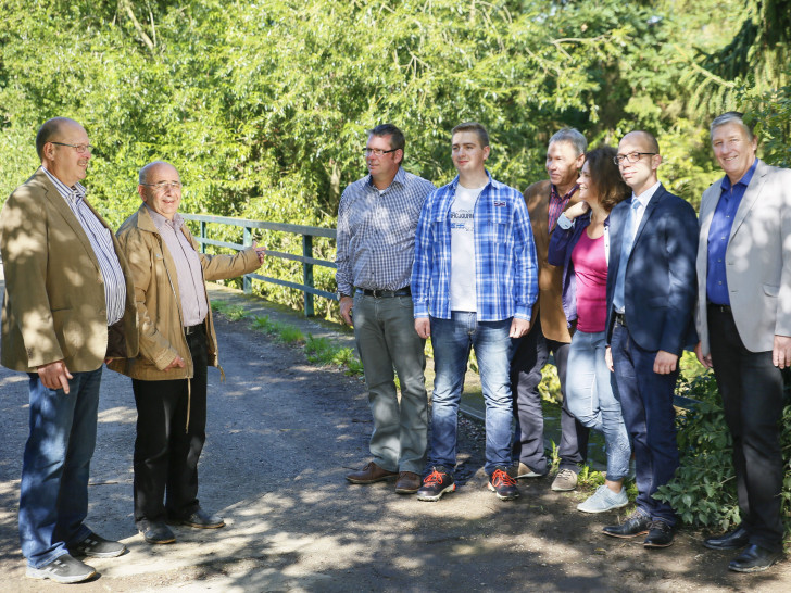 Von links: Joachim Homes, Bürgermeister Bruno Polzin, Andreas Niebuhr, Jan-Phillipp Preißner, 
Dietmar Wessel, Susanne Fahlbusch, Kai Nahser, Oliver Ganzauer. Foto: privat