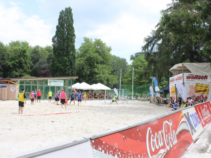 Bereits zum vierten Mal finden in Wolfenbüttel die Beach-Days statt. Am Stadtstrand am Landeshuter Platz heißt es noch bis 12. Juni 2016: Spaß im Sand. Fotos: Anke Donner 