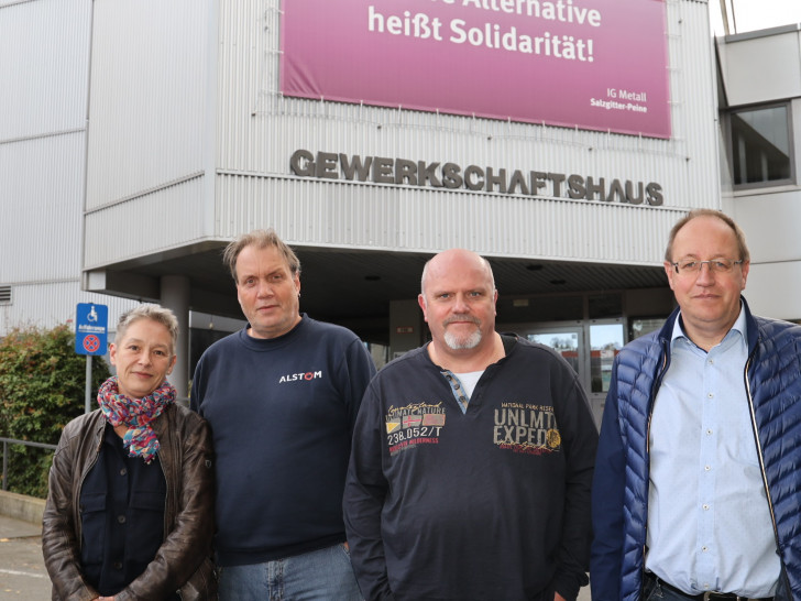 Marion Koslowski-Kuzu, Thomas Ueckert, Thomas Stiller und Eckhard Krause-Osten stellten die Ergebnisse vor (v. li.). Foto: Rudolf Karliczek