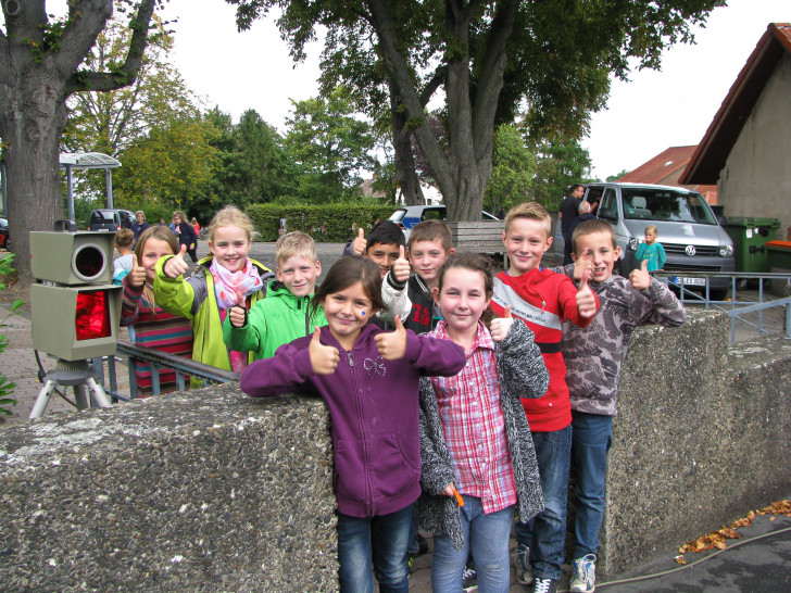 Zum Schutz der jüngsten Verkehrsteilnehmer werden Landkreis und Polizeiinspektion Goslar nach den Herbstferien gezielte Geschwindigkeitsmessungen an Grundschulen im Kreisgebiet durchführen.
Foto: Landkreis Goslar