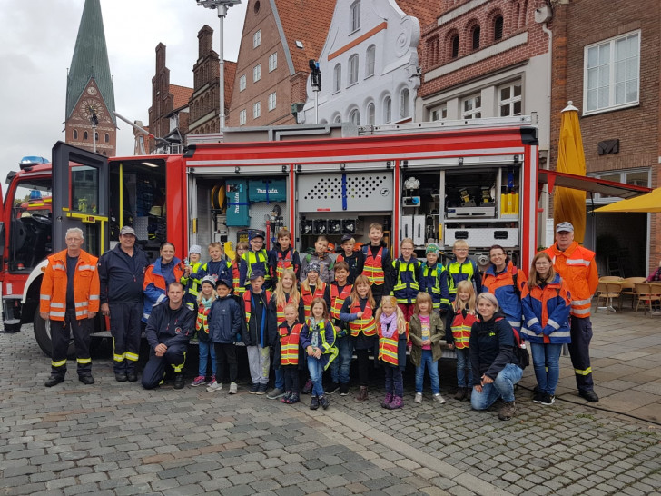 Kinderfeuerwehren aus Salzgitter in Lüneburg. Fotos: Ortfeuerwehren Salzgitter-Lobmachtersen und –Flachstöckheim
