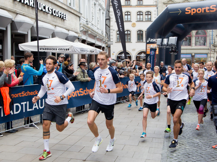 Über 900 Läufer gingen am Sonntag an den Start. Fotos: Reinelt/PresseBlen.de 