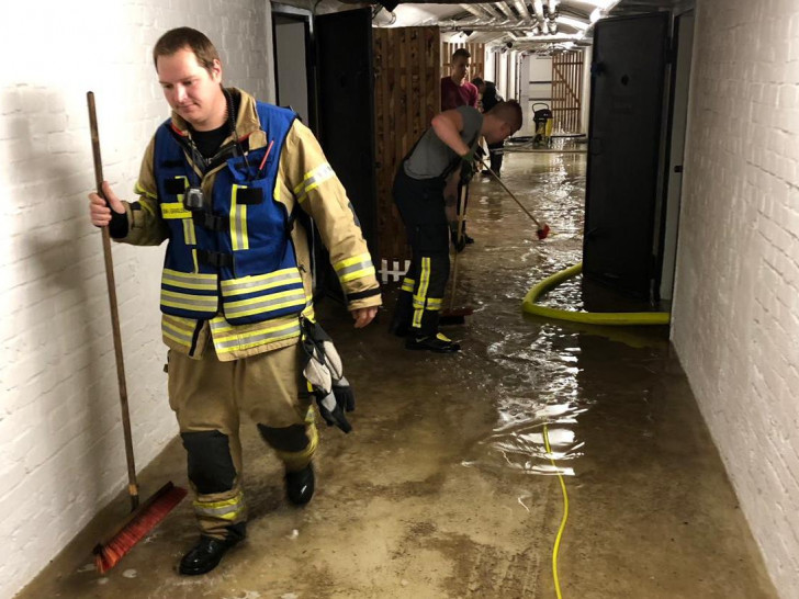 Einige Keller standen unter Wasser. Fotos: Feuerwehren der Samtgemeinde Grasleben