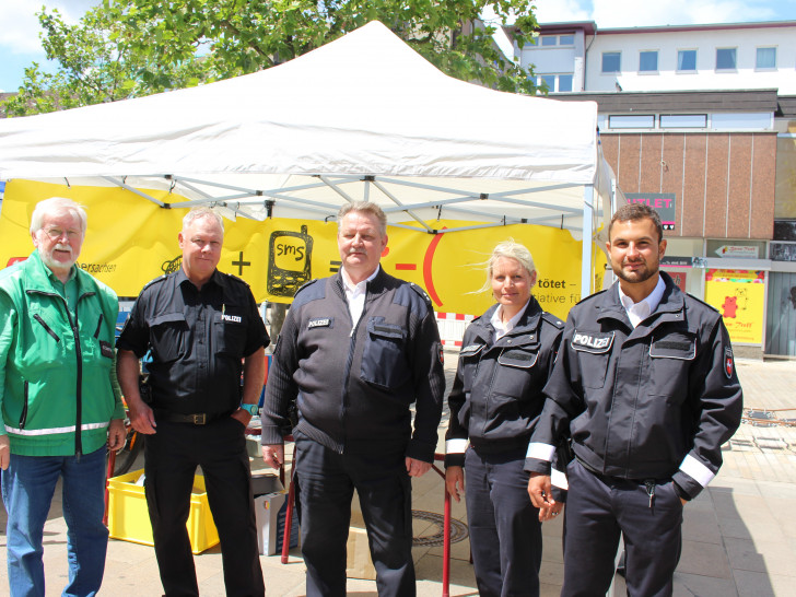 In der Wolfsburger Innenstadt informierte die Polizei über verschiedene Sicherheitsthemen. Foto: Eva Sorembik