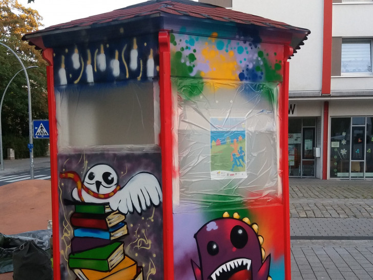 Die Initiatoren hoffen, dass der öffentliche Bücherschrank zu einem festen Anlaufpunkt für leseinteressierte Bewohner aus dem Quartier wird. Foto: Stadt Salzgitter