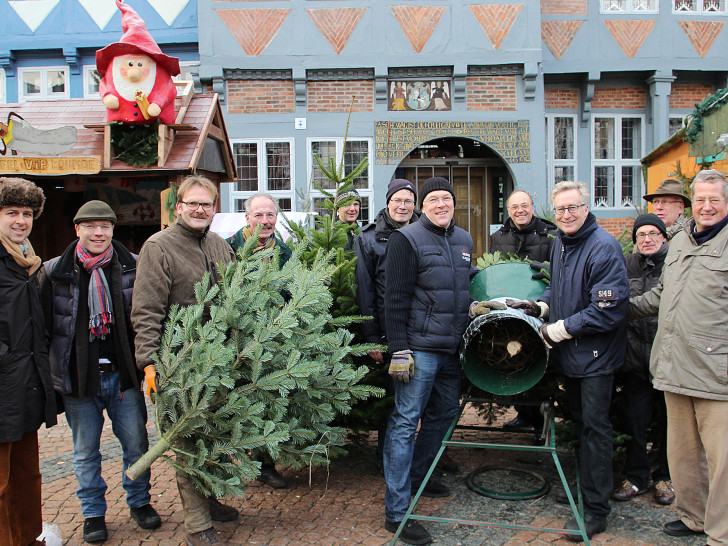 Auch in diesem Jahr führt der Rotary Club Salzgitter-Wolfenbüttel-Vorharz seine traditionelle Weihnachtsbaumverkauf-Aktion durch. Foto: Archiv