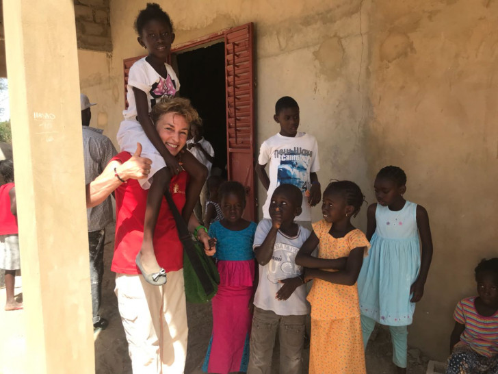 Für zwei Wochen befindet sich eine 13 köpfige Mannschaft  60 km östlich von der Landeshauptstadt Dakar im Senegal.Fotos: Peter G. Matzuga