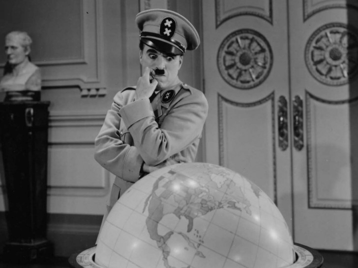 Szene aus "Der große Diktator" von Charlie Chaplin. Foto: Städtisches Museum Braunschweig