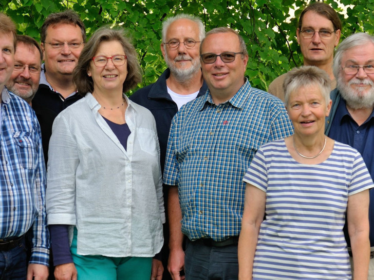 Die Kandidatinnen und Kandidaten für die Wahl zum Samtgemeinderat Sickte (von links): Andre Hinrichs, Simon Thamm, Michael Boos, Petra Diepenthal-Fuder, Peter Sauer, Carsten Marowsky-Brée, Christiane Wagner-Judith, Carsten Brüninghaus, Michael Ratzkowsky. Es fehlen: Irmela Wrede, Karsten Gehrke, Gerd Bartschies-Franke, Foto: privat