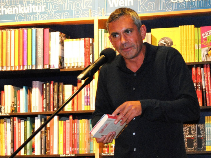 Autor Wladimir Kaminer vor einigen Jahren bei Graff in Braunschweig. 