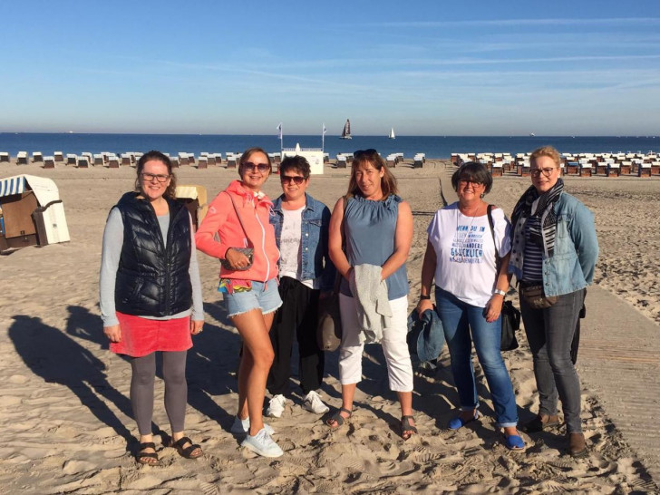 Vor 30 Jahren haben sich (von links) Marion Höfert, Heike Zink, Claudia Röger, Daniela Friedrich, Beate Gapinski-Noster, Sonja Jakobshöfer-Maibuam und Karin Gregusch beim Sekretärinnen-Seminar der Kreisvolkshochschule Goslar kennengelernt. Seither verbindet die Frauen eine enge Freundschaft. (Auf dem Foto fehlt Karin Gregusch). Foto: privat