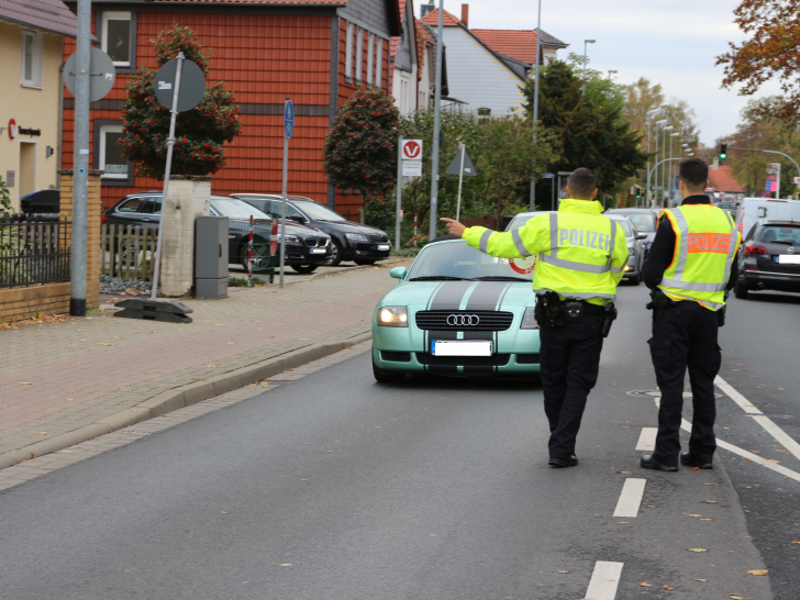 Die Polizei führte an zwei Standorten Kontrollen durch. Fotos: Anke Donner
