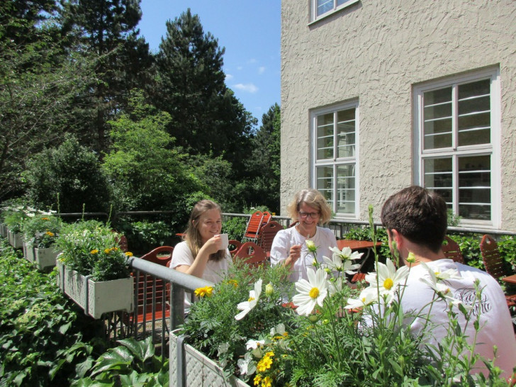 Kaffee und Kuchen in der Weststadt genießen. Foto: Kulturpunkt West