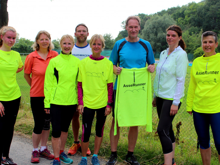 Die Asse Runner in nuer Montur. Foto: Bernd-Uwe Meyer