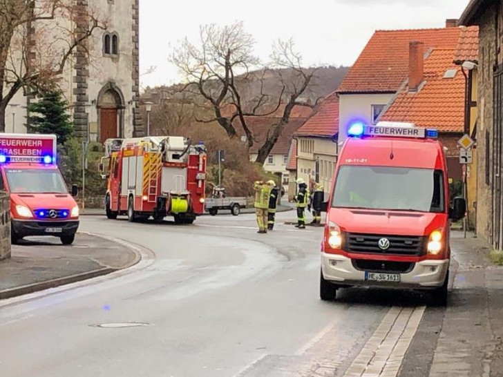 Einsatz in der Magdeburger Straße. Fotos: Feuerwehr der Samtgemeinde Grasleben