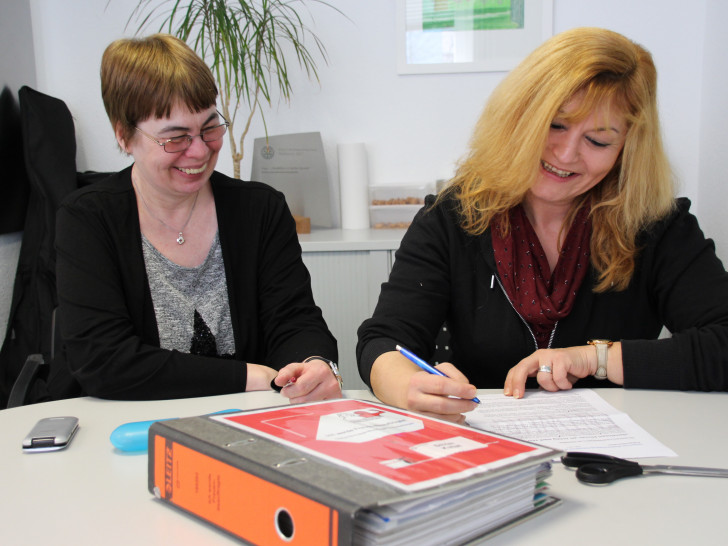 Sevim Kubat und ihre Stellvertreterin Annette Stoll von der Lebenshilfe Braunschweig. Foto: Elke Franzen
