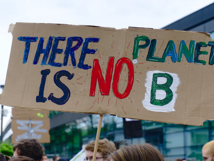 Die Klimabewegung möchte auch gezielt berufstätige Menschen ansprechen. Symbolbild: Pixabay