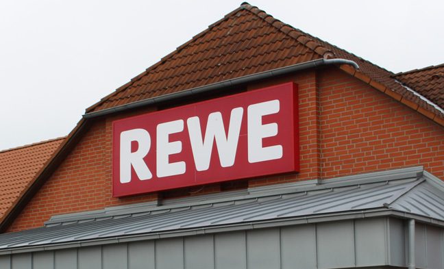 REWE will nicht länger für von der Stadt durchgeführte Lebensmittelkontrollen bezahlen. Symbolfoto: Frederick Becker