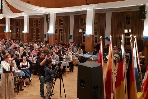 Die AfD konnte zahlreiche Gäste aus vielen teilen des Landes in Wolfsburg begrüßen. Foto: AfD