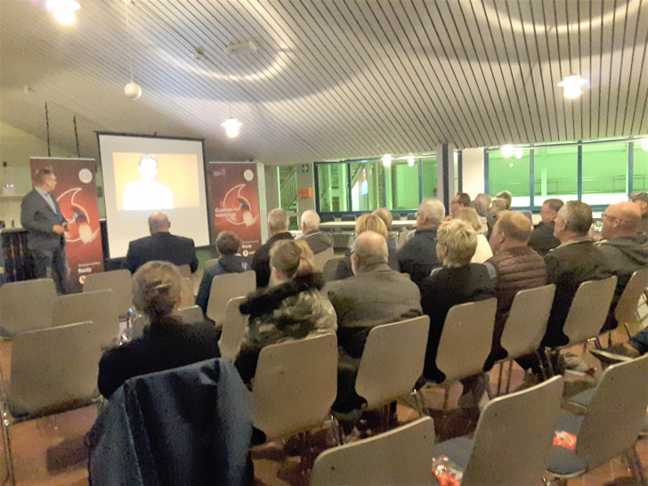 Der Info-Abend mit Vodafone brachte Neuigkeiten zum Glasfasernetz. Foto: Gemeinde Lehre