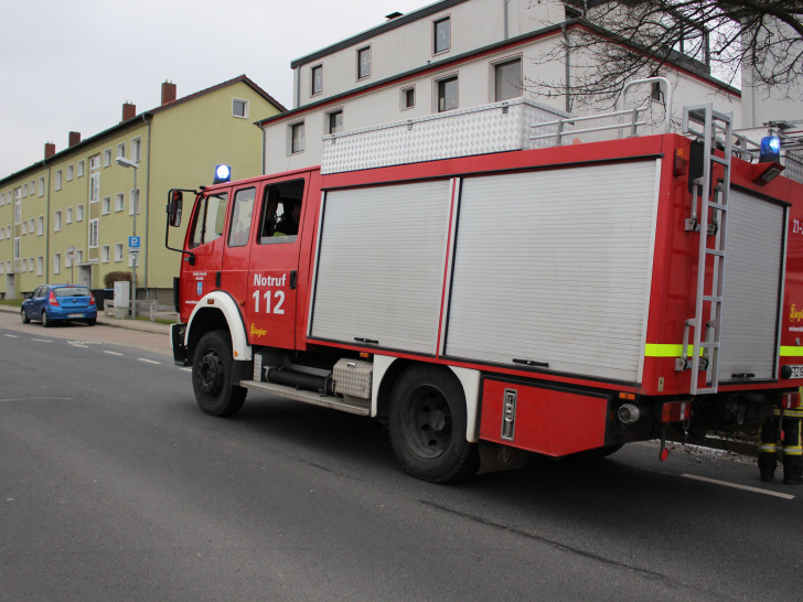Die Feuerwehr Stadt Wolfenbüttel rückte zu einem Einsatz in die Salzdahlumer Straße aus. Foto: Max Förster