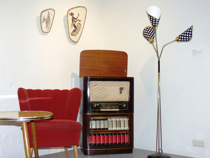 Möbeldesign der 1950er und 1960 Jahre, zu sehen im Stadtmuseum Foto: Stadtmuseum Schloss Wolfsburg