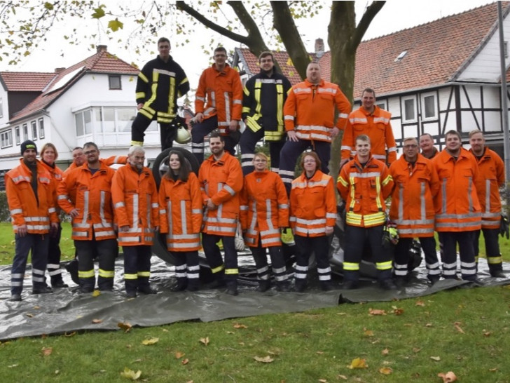 Insgesamt 21 Mitglieder der Feuerwehren nahmen an der Ausbildung teil. Fotos: D. Bialojahn