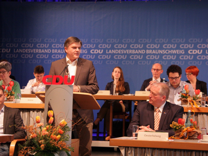 Von links: Claas Merfort, Uwe Schünemann MdL, Frank Oesterhelweg MdL. Foto: CDU-Landesverband Braunschweig