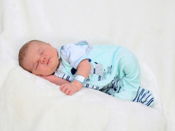 Willkommen, Maximilian. Foto: babysmile24.de
