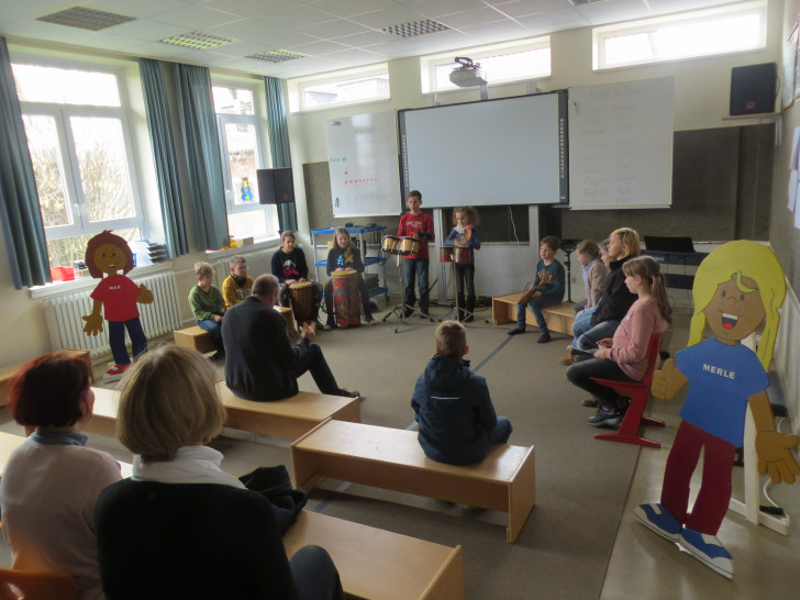 Die Trommelgruppe der Grundschule Dettum. Foto: Reinhard Voges